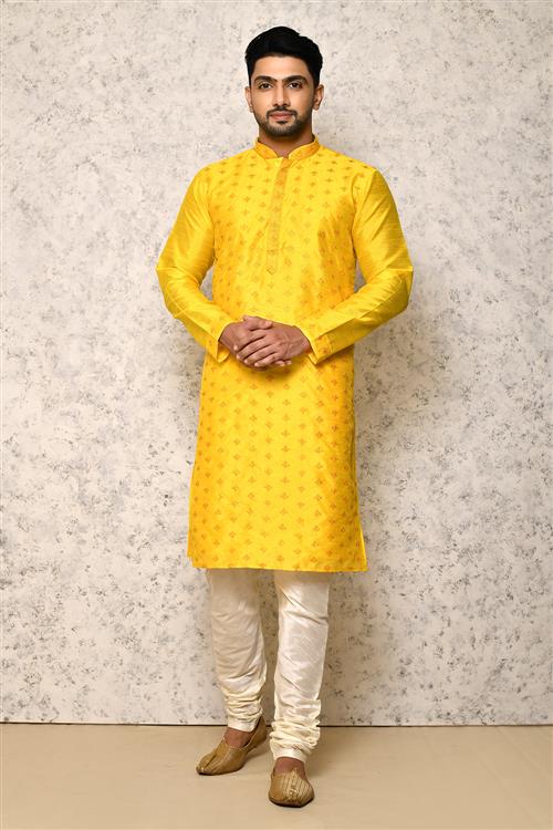 https://media.vinhemfashion.com/Images/RajsahiVol5BVLS470H6VJ0XDR7L/image/designer